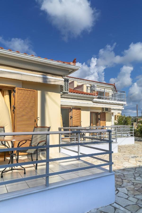 Eleni Suites Methoni Eksteriør billede