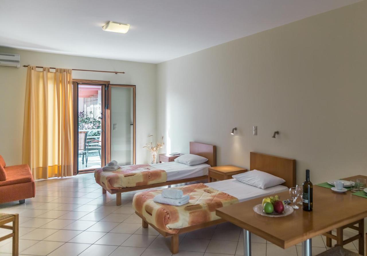 Eleni Suites Methoni Eksteriør billede