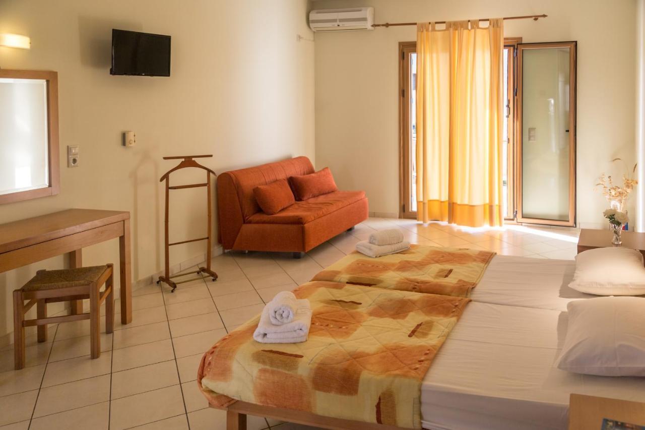 Eleni Suites Methoni Eksteriør billede