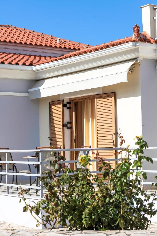 Eleni Suites Methoni Eksteriør billede