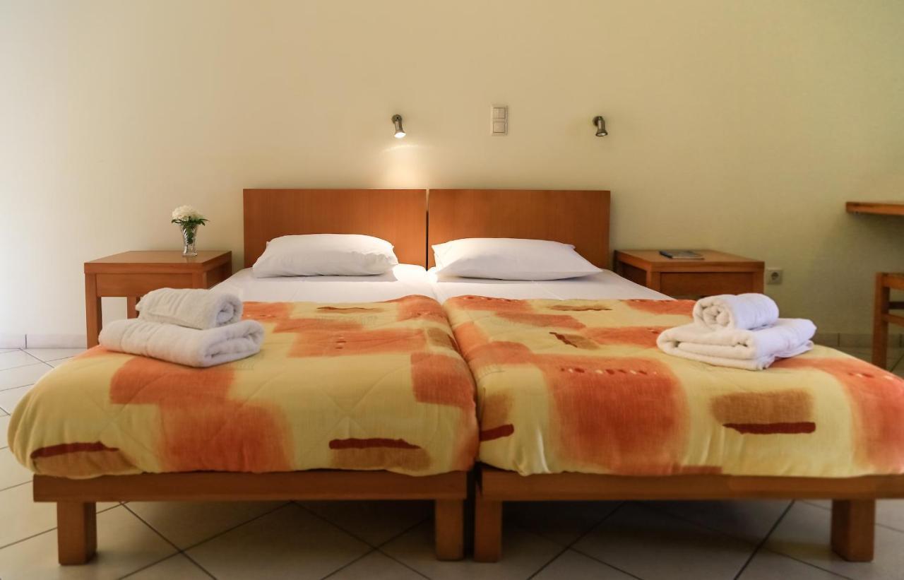 Eleni Suites Methoni Eksteriør billede