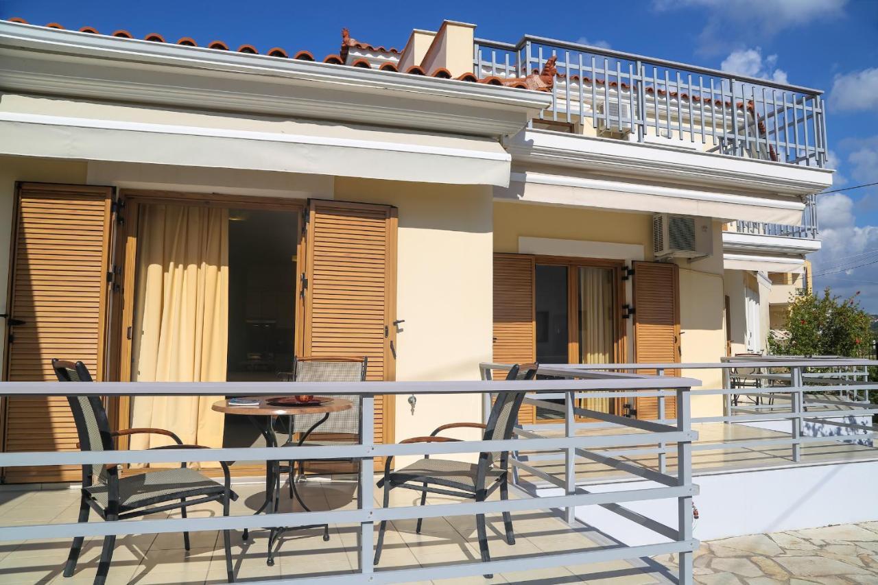 Eleni Suites Methoni Eksteriør billede