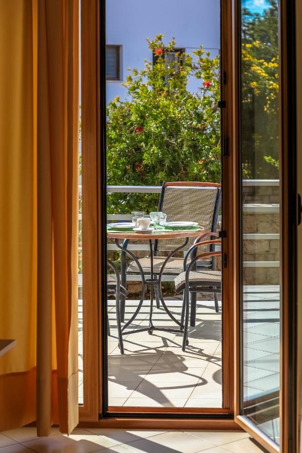 Eleni Suites Methoni Eksteriør billede
