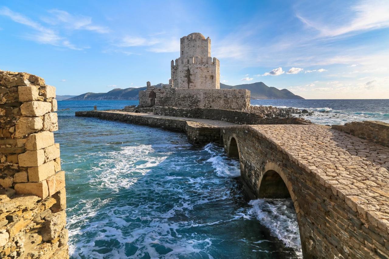 Eleni Suites Methoni Eksteriør billede