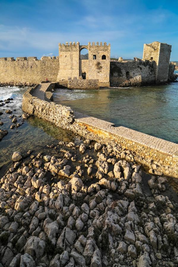 Eleni Suites Methoni Eksteriør billede