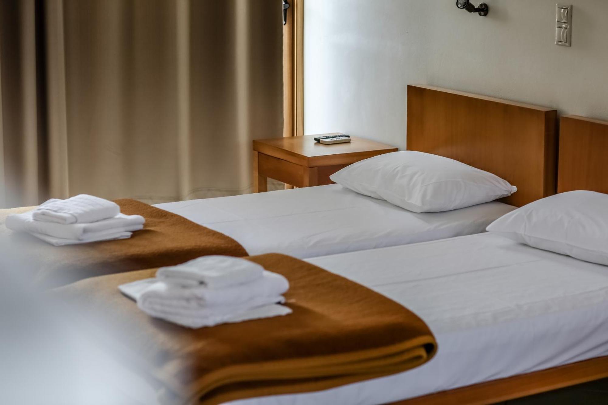 Eleni Suites Methoni Eksteriør billede
